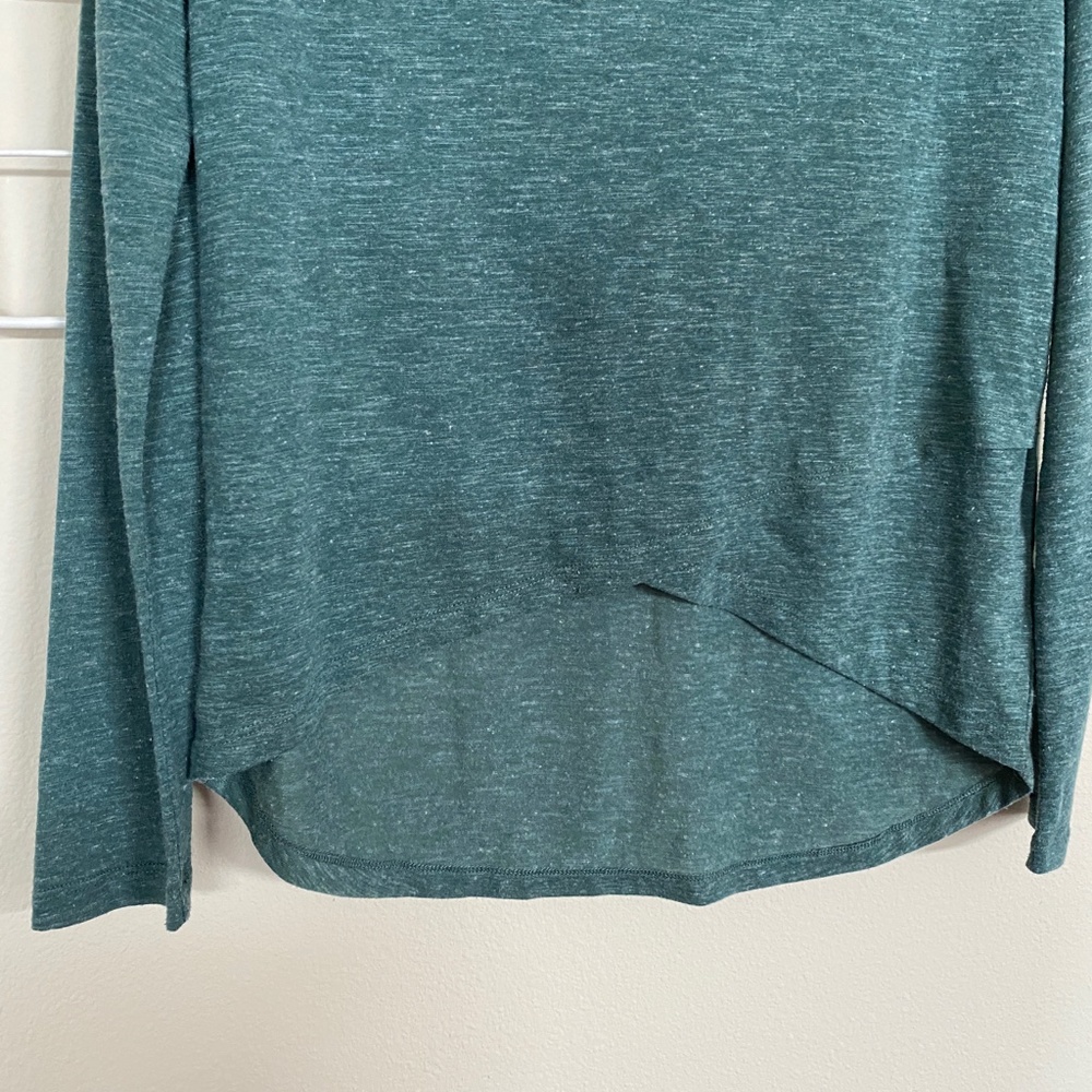 Basin + Range Long Sleeve Crossover Top Medium - Picture 6 of 6